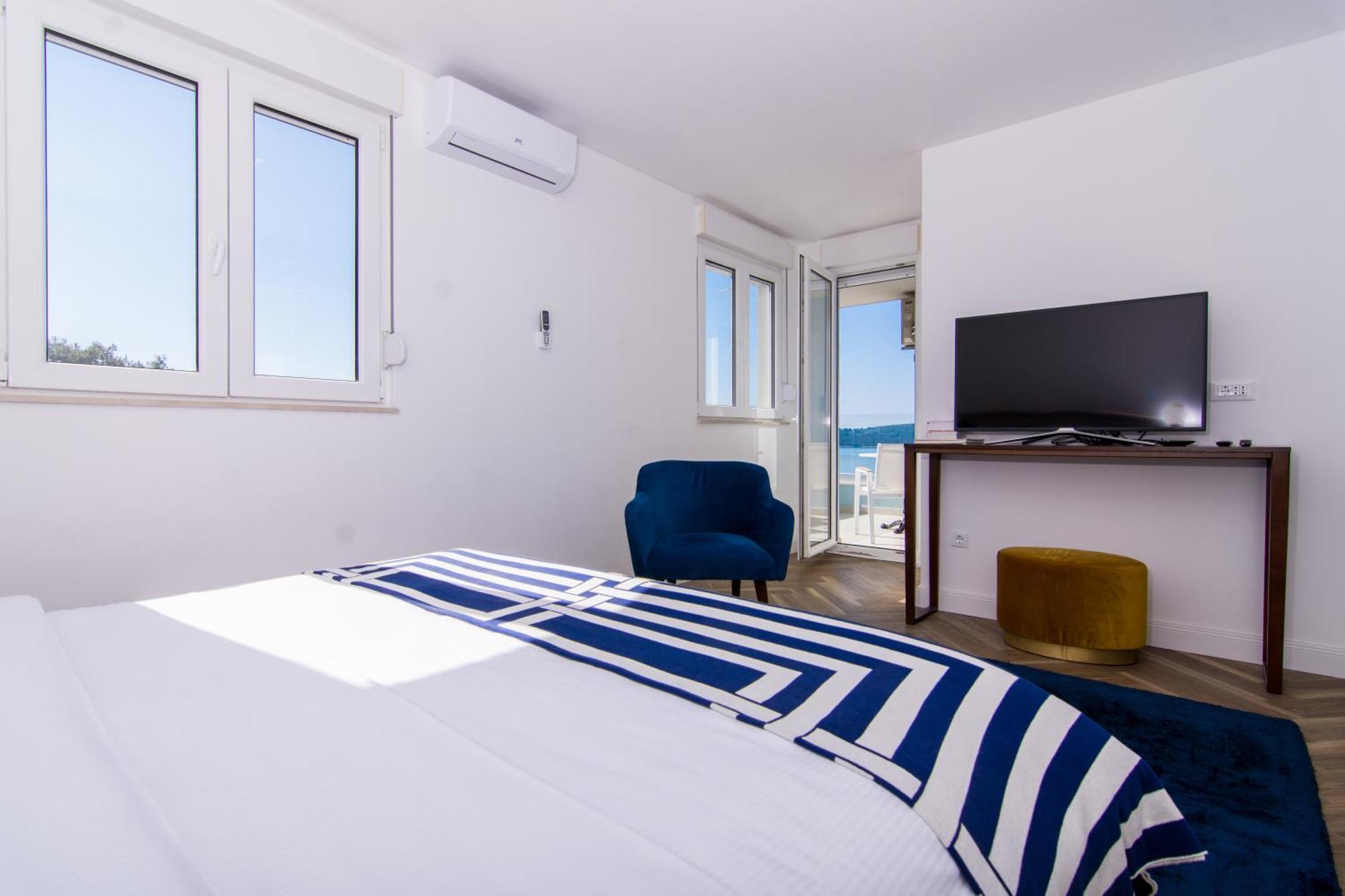 Seafront Luxury Apartments Fun Trogir Exterior photo