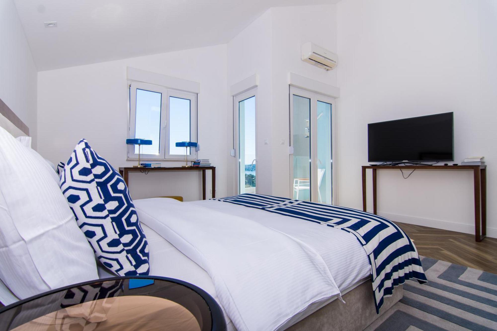 Seafront Luxury Apartments Fun Trogir Exterior photo