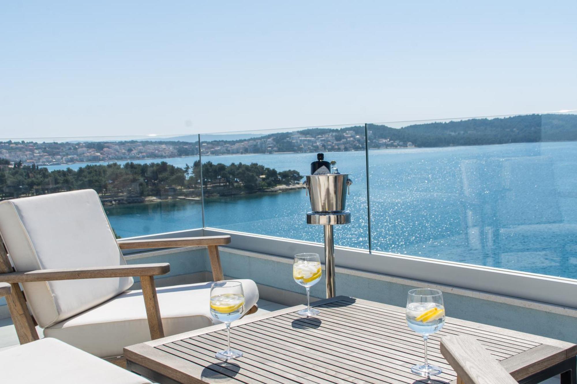 Seafront Luxury Apartments Fun Trogir Exterior photo