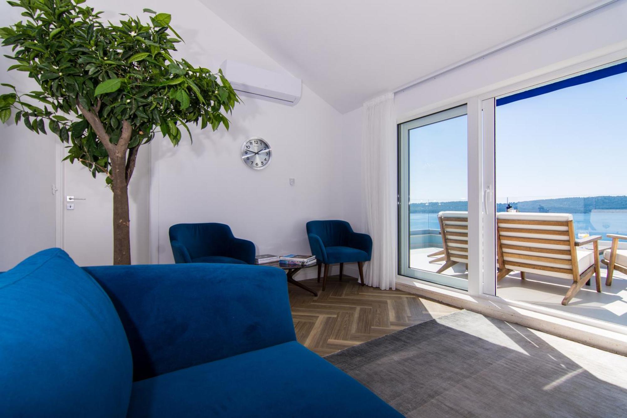 Seafront Luxury Apartments Fun Trogir Exterior photo