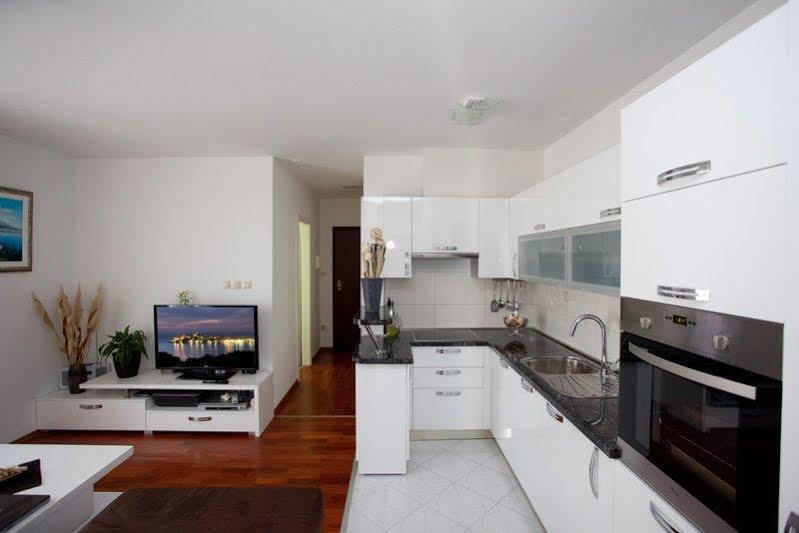 Seafront Luxury Apartments Fun Trogir Exterior photo