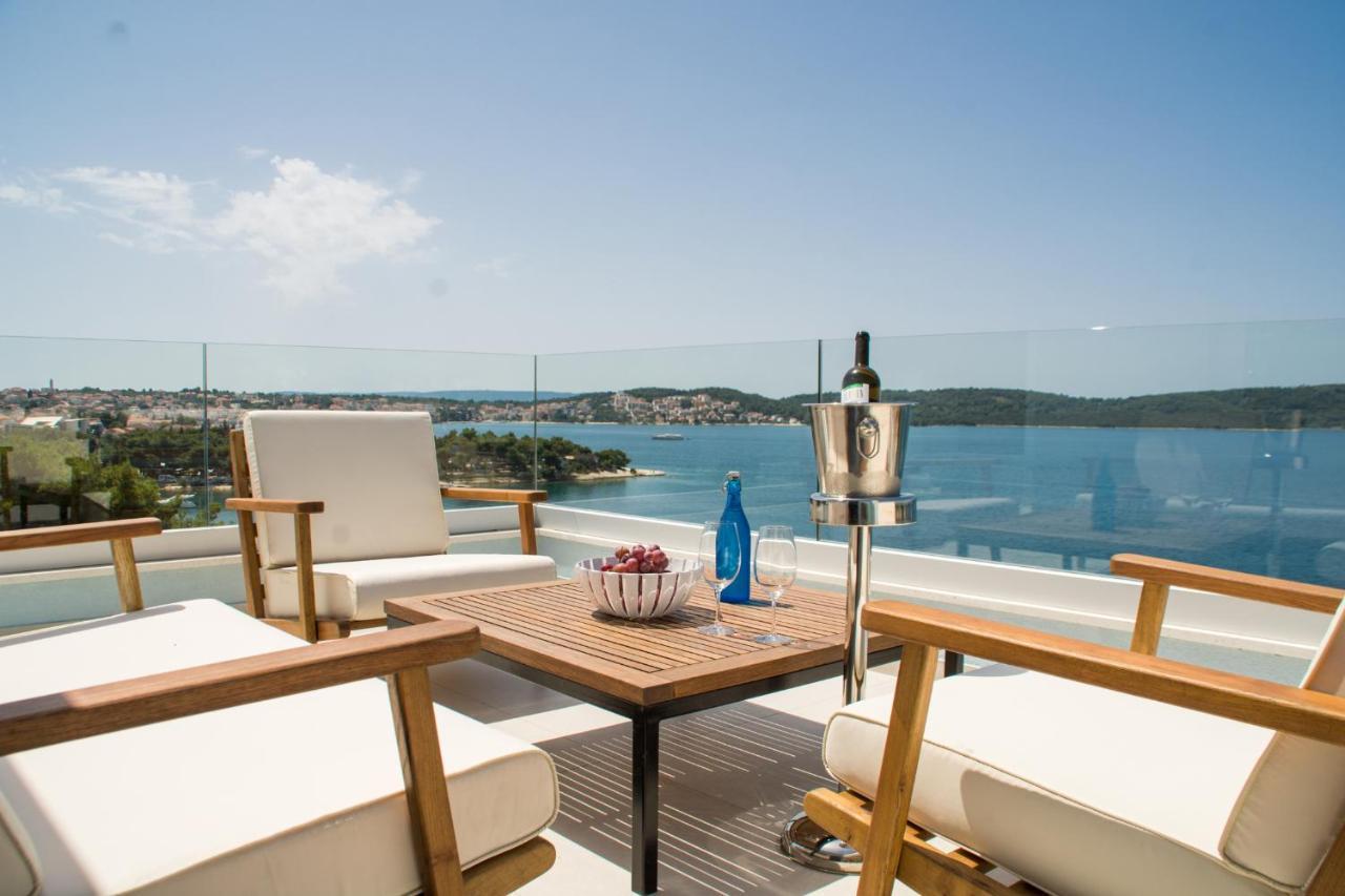 Seafront Luxury Apartments Fun Trogir Exterior photo
